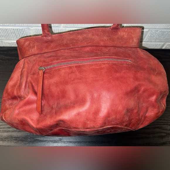 CHLOE Red Leather Bow Shoulder Bag - Picture 7 of 10